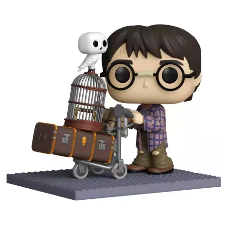 Funko POP! 135 Harry Potter Anniversary Harry Pushing Trolley 2 Funko POP! 135 Harry Potter Anniversary Harry Pushing Trolley 2